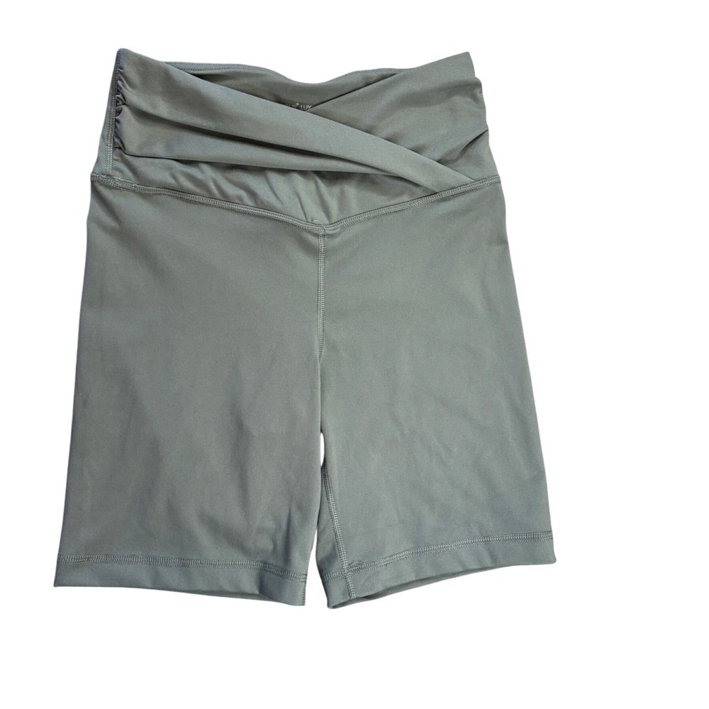 Yogalicious Lux Crosstown Biker Shorts Sage Green Crossover Waist Small